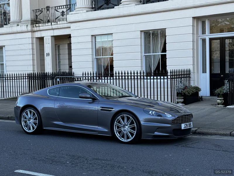 2009 Aston Martin Dbs in London 5