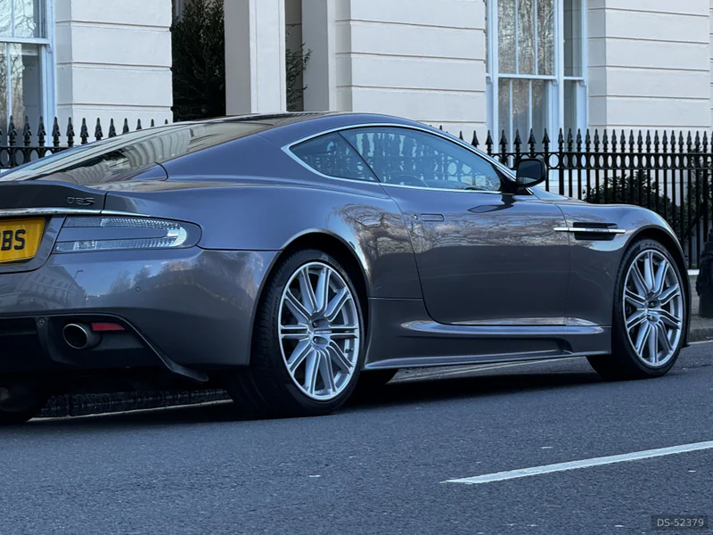 2009 Aston Martin Dbs in London 7