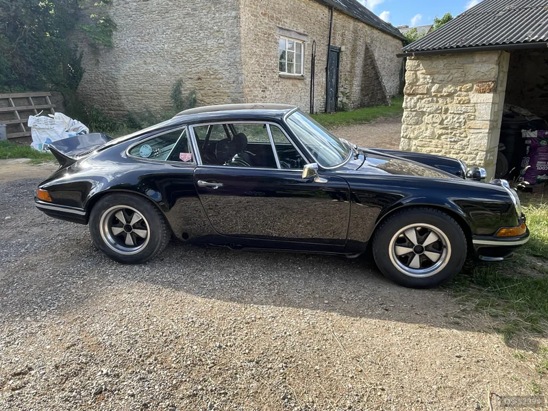 1973 Porsche 911 in Brackley 3
