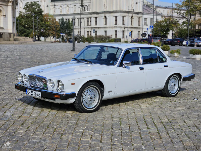 1986 Jaguar Xj12 in Sofia 4