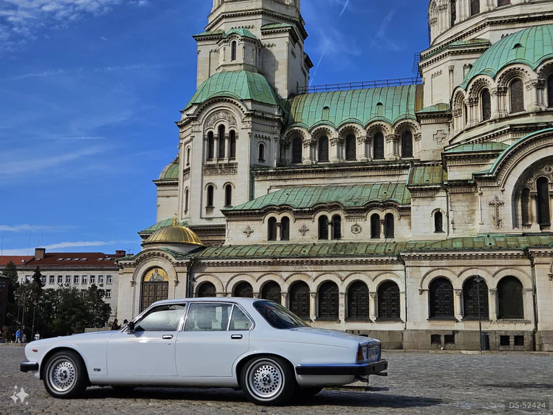 1986 Jaguar Xj12 in Sofia 5