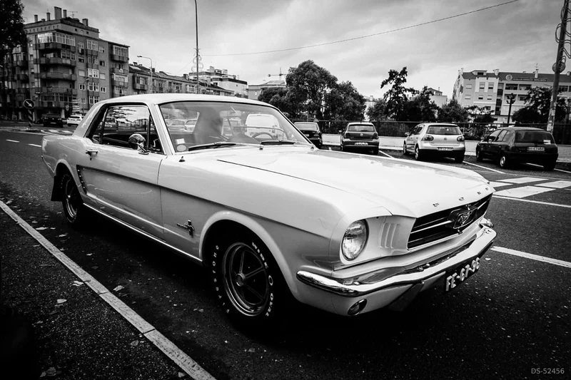 1965 Ford Mustang in Lisboa 4