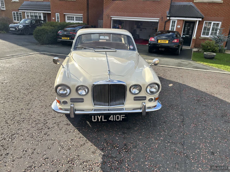 1968 Daimler Soverign 420 in Preston 2