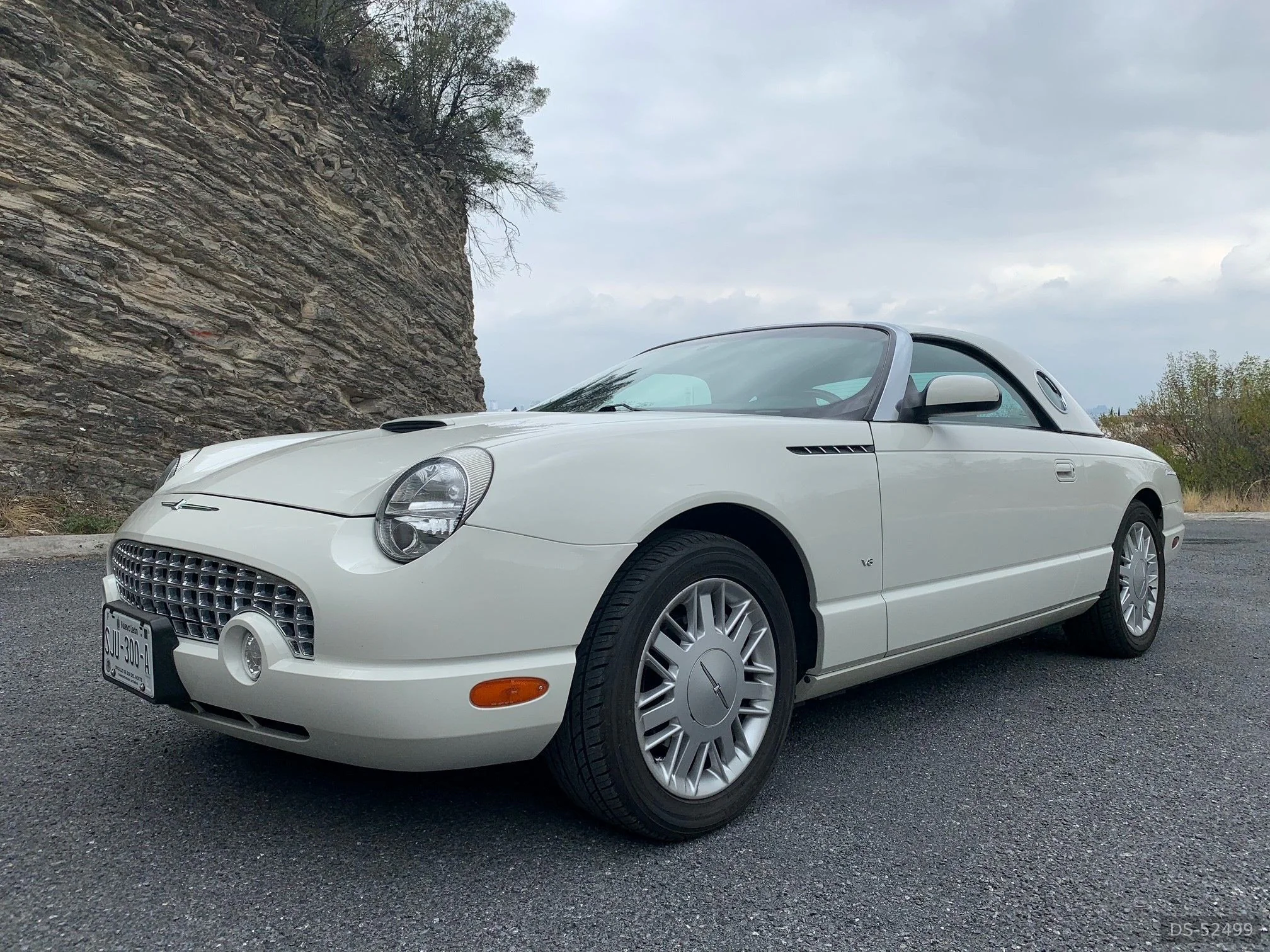 2003 Ford Thunderbird