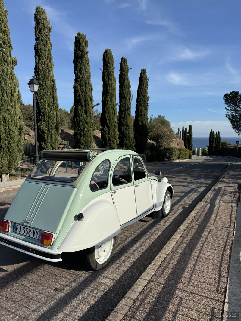 1980 Citroen 2cv in Fréjus 3