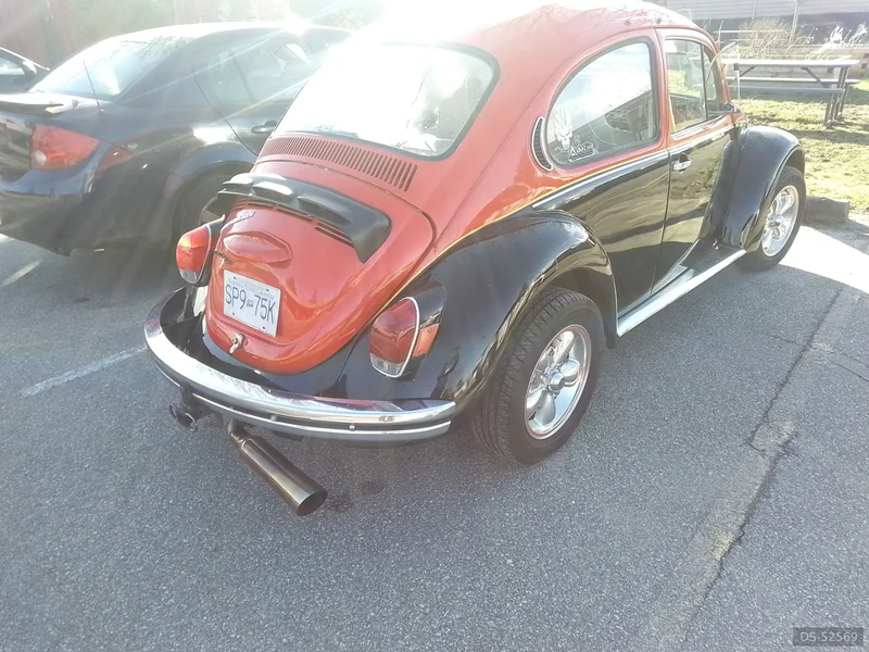 1972 Volkswagen Beetle in Vancouver 5