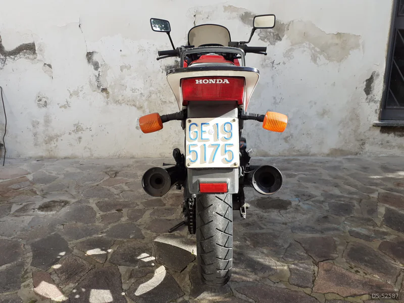 1984 Honda Vf 500 in Frattamaggiore 3