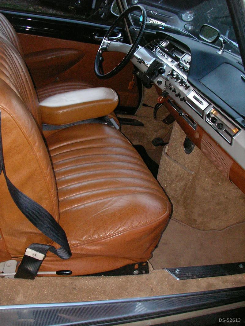 1968 Citroen Ds in Beauchamp 7