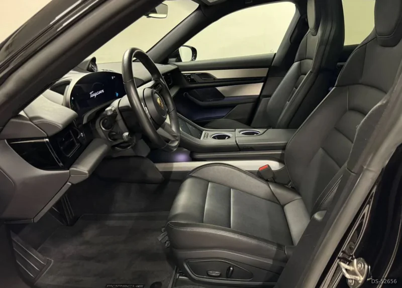 2020 Porsche Taycan 4s Perfomance Plus in Greve 4