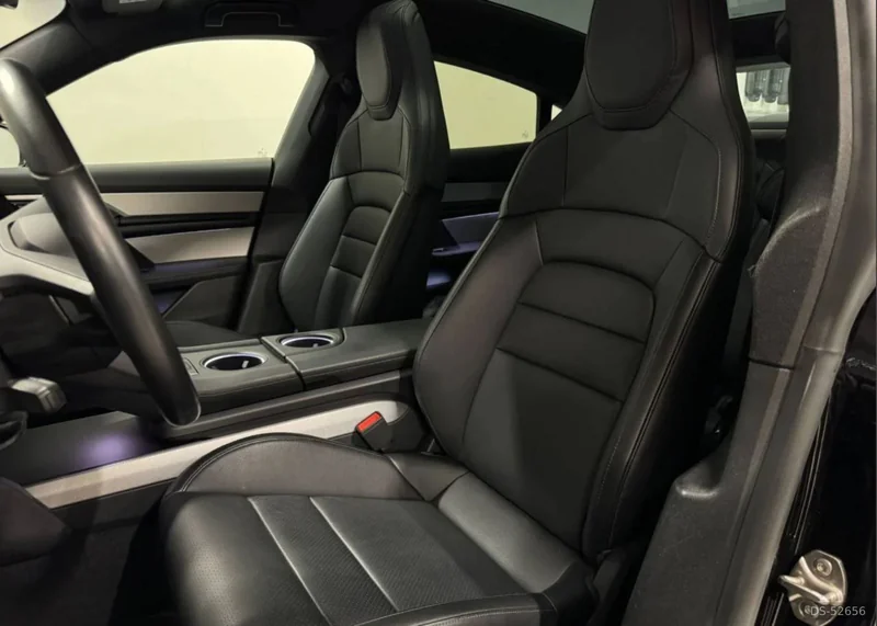 2020 Porsche Taycan 4s Perfomance Plus in Greve 7