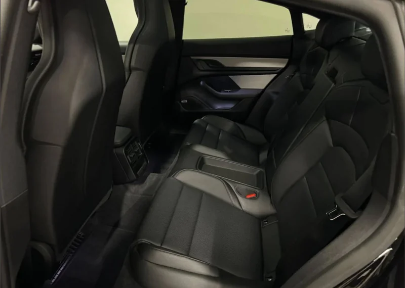 2020 Porsche Taycan 4s Perfomance Plus in Greve 13