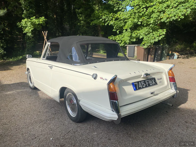 1963 Triumph Herald 1200 Convertible in London 7