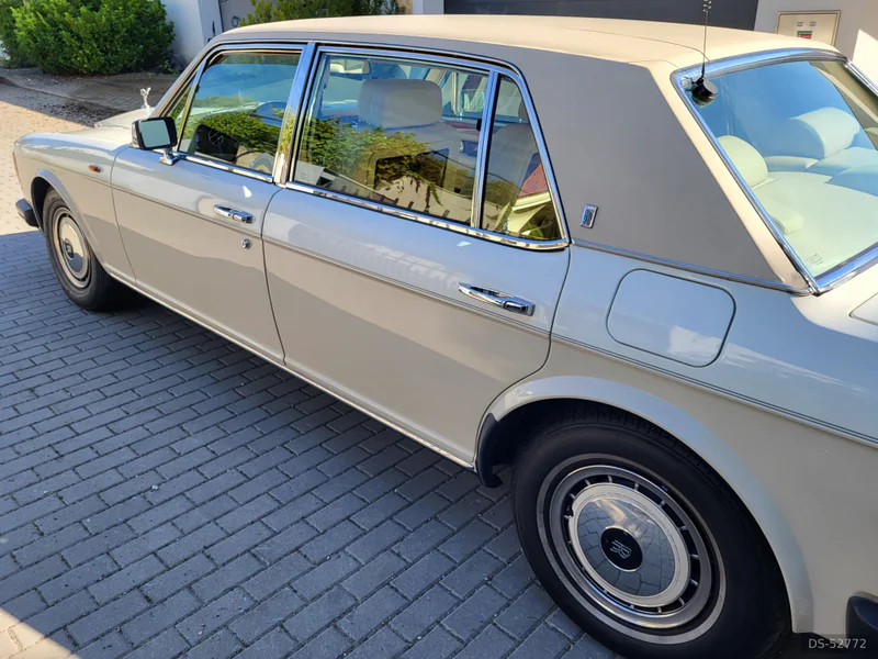 1990 Rolls-Royce Silver Spur II in Brno 2