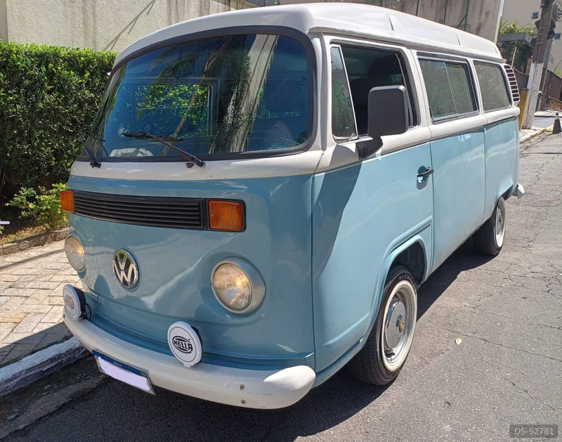 1999 Volkswagen Kombi in São Paulo 6