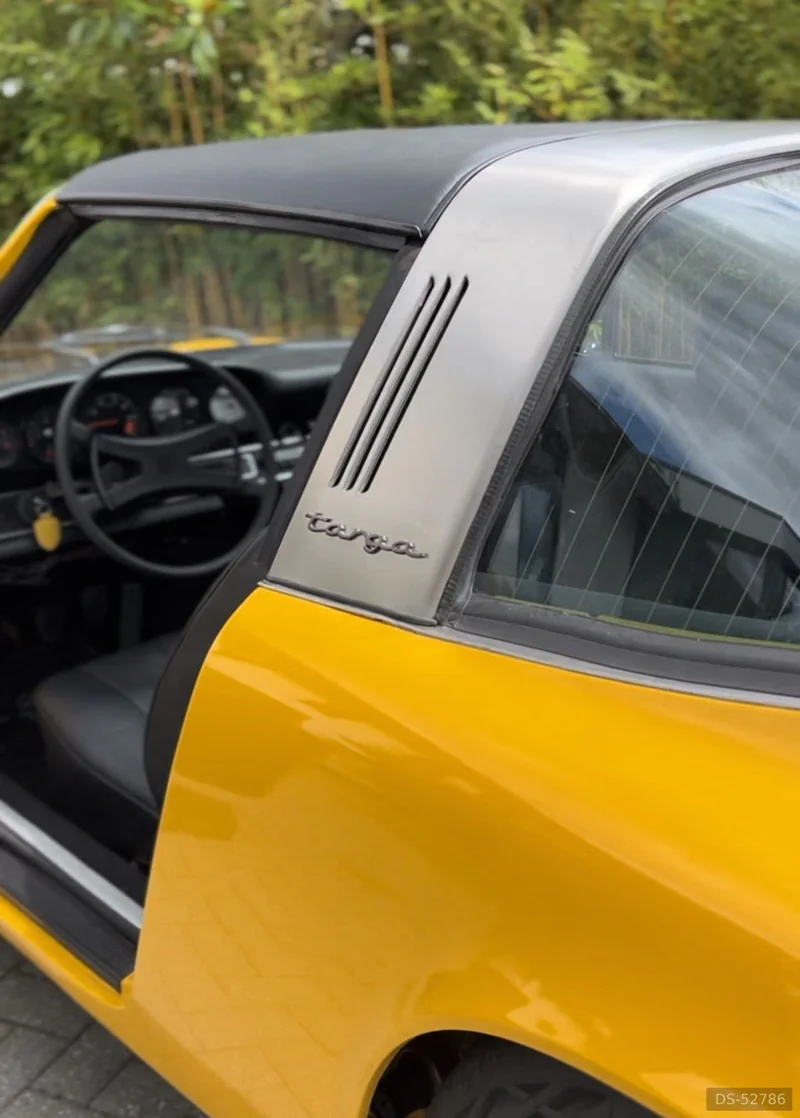 1972 Porsche 911t Targa in London 3