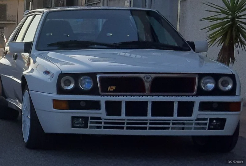 1992 Lancia Delta Evoluzione Martini 6 in Como 3