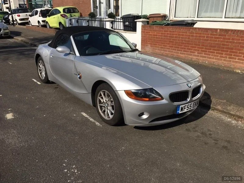 2005 BMW Z4 Convertible Roadster in London 5