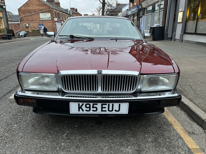1992 Jaguar Xj40 in Corby 2
