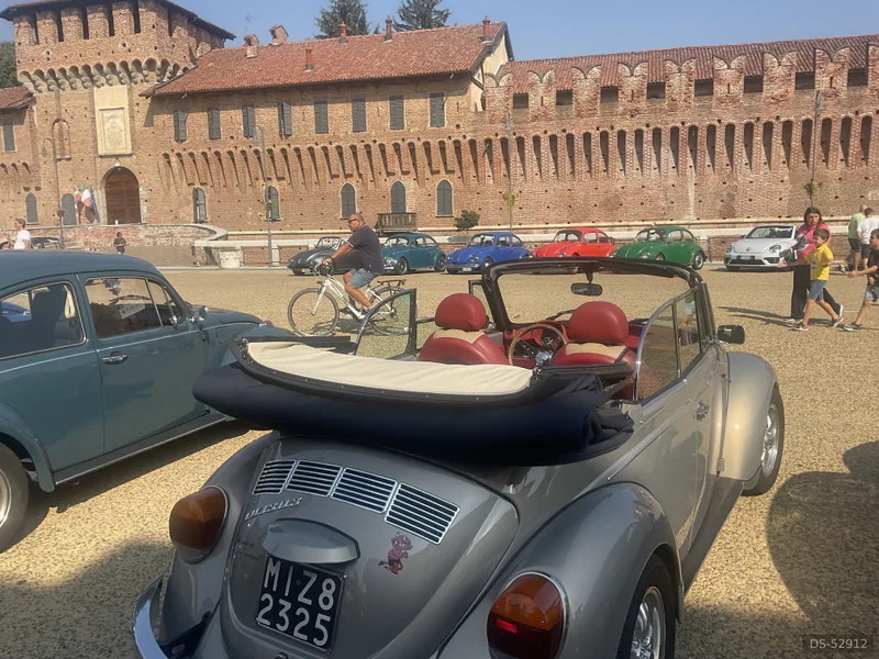 1975 Volkswagen Maggiolone Cabrio in Valmorea 2