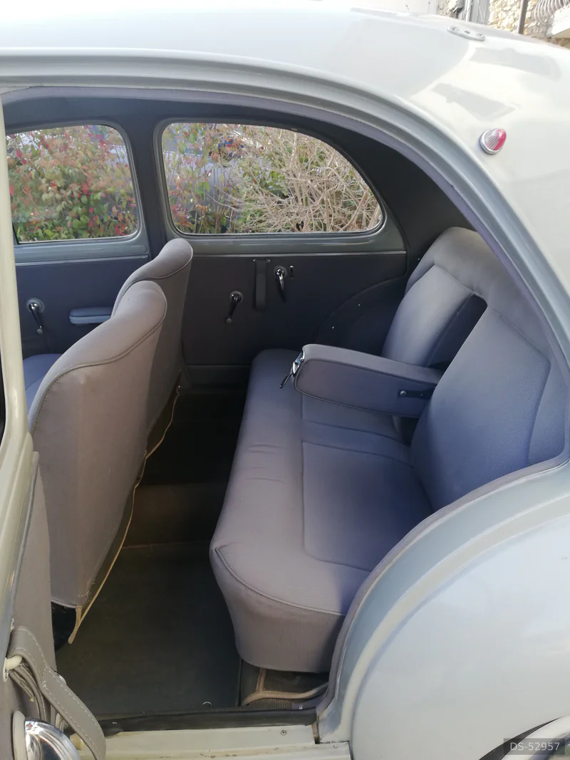 1957 Peugeot 203c in Saline Di Volterra 5