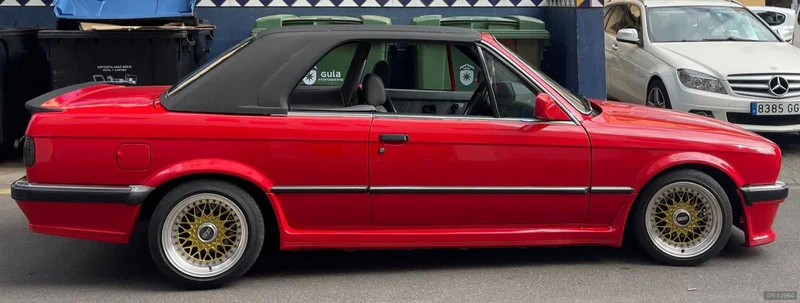 1987 BMW E30 in Galdakao 2