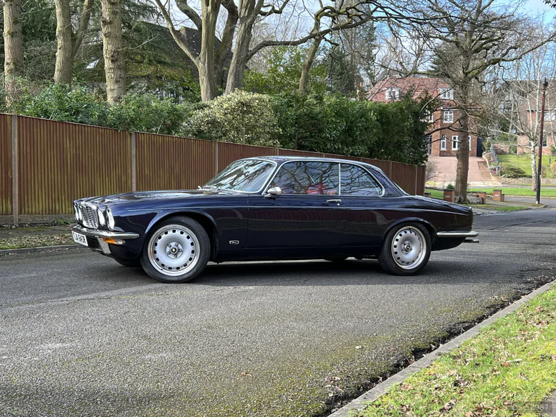 1973 Jaguar Xjc in London 2