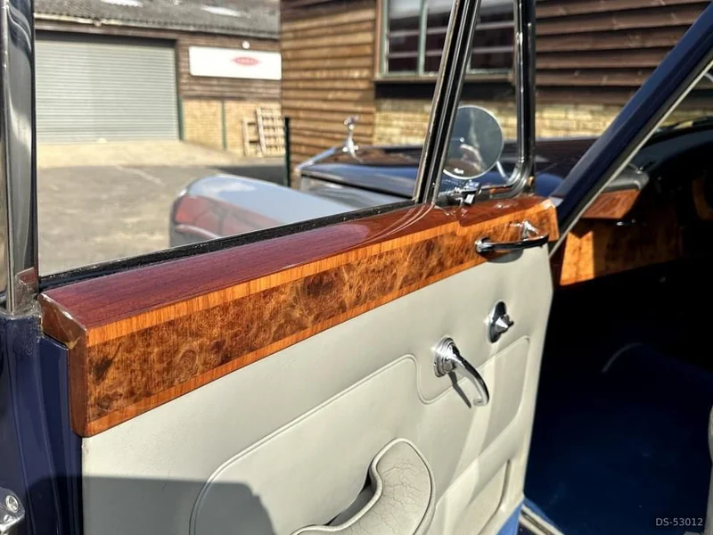 1965 Rolls-Royce Silver Cloud in Silverstone 6