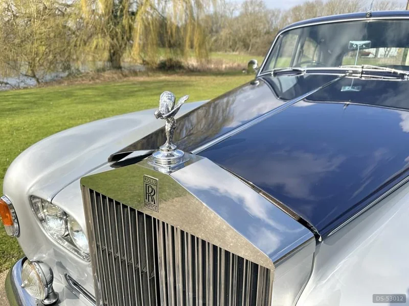 1965 Rolls-Royce Silver Cloud in Silverstone 8