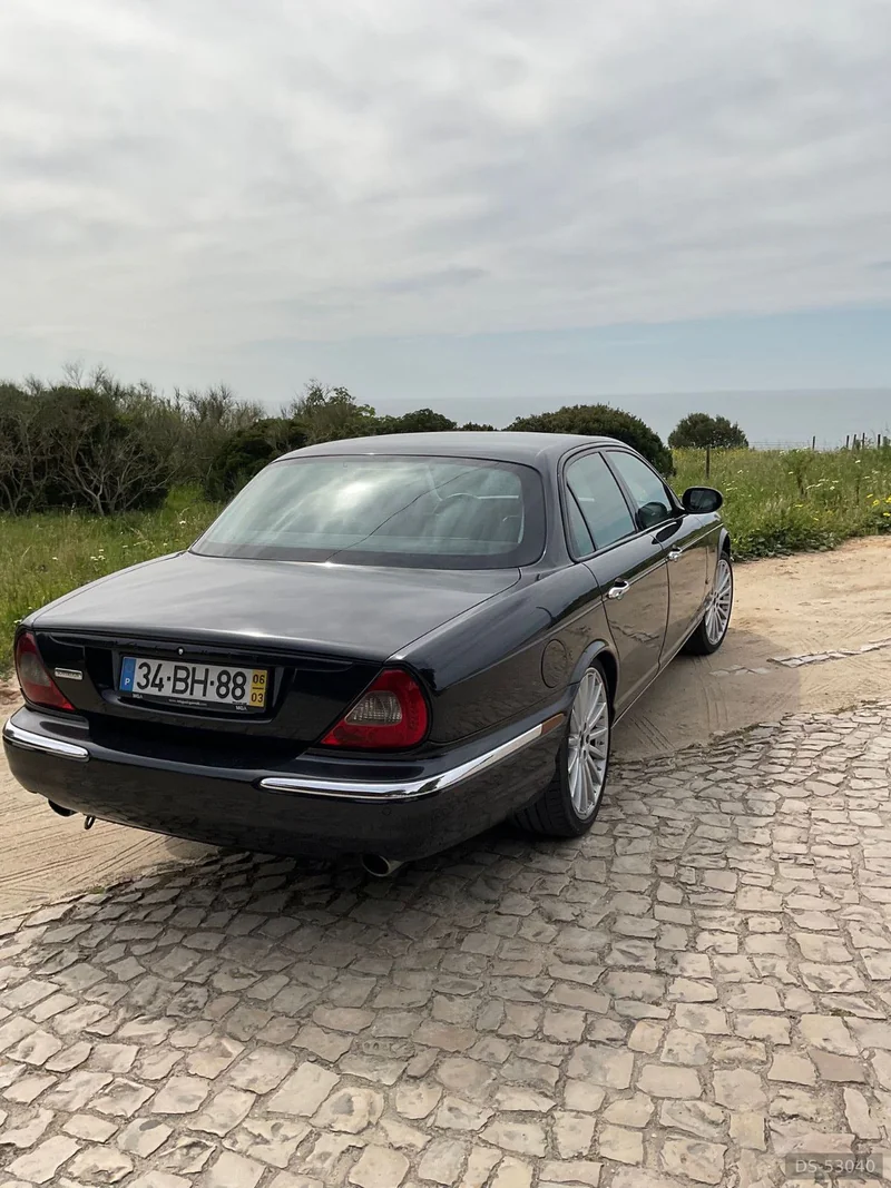 2006 Jaguar Xj in Almada 3