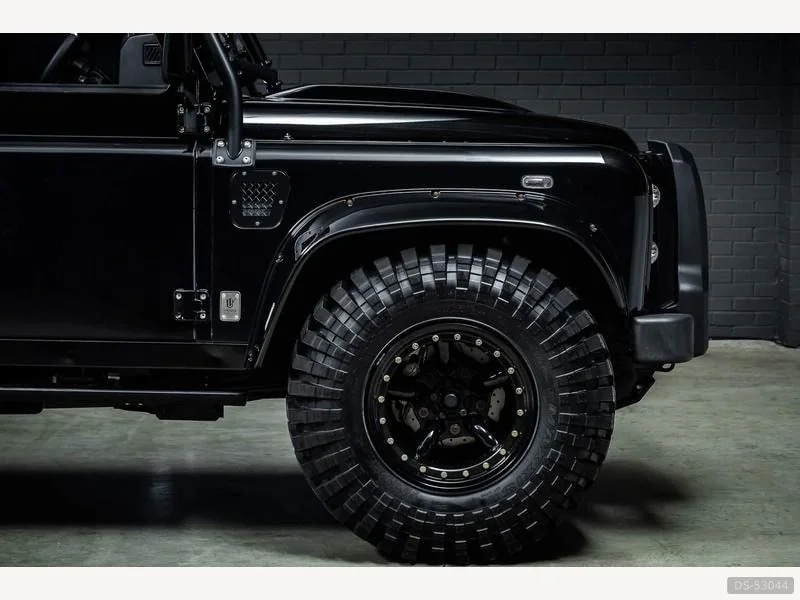2011 Land Rover Defender 110 Double Cab Pick-up in London 6