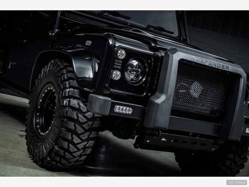 2011 Land Rover Defender 110 Double Cab Pick-up in London 7