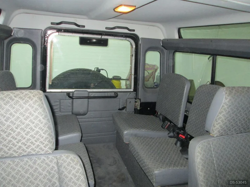2000 Land Rover Defender 90 Td5 in Igreja Nova 2
