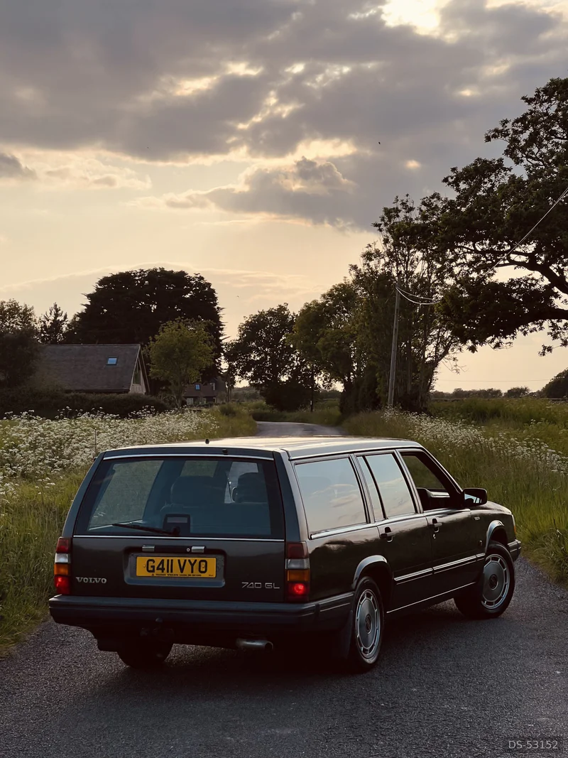 1990 Volvo 740 Gl in Chichester 2