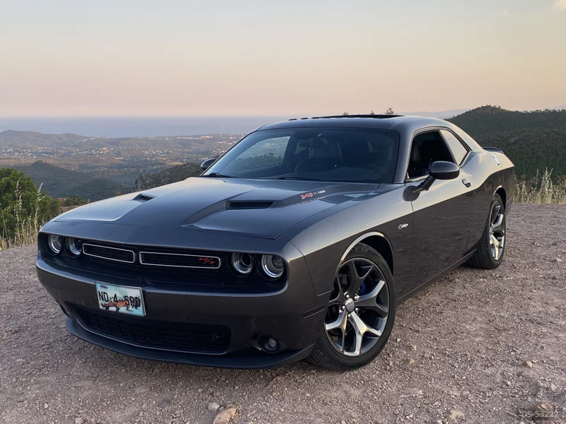 2016 Dodge Challenger in La Roquette Sur Siagne 2