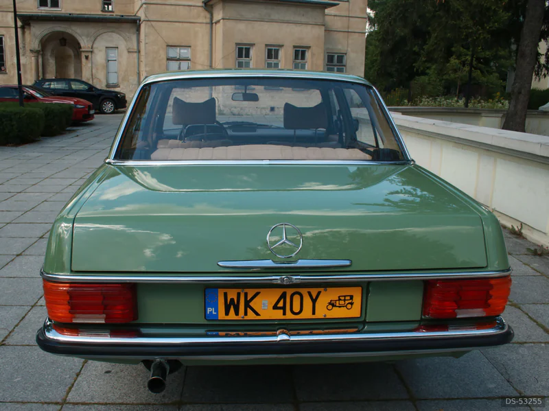 1974 Mercedes-Benz 115 Daimler in Warszawa 7