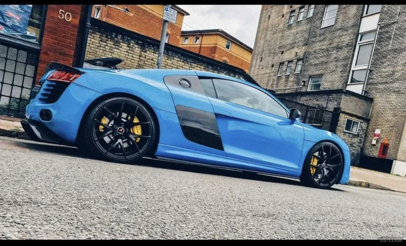 2007 Audi R8 in Farnborough 3