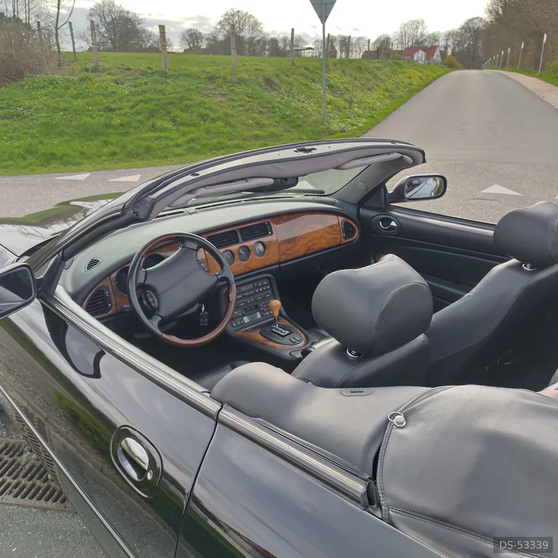2001 Jaguar Xk 8 Cabriolet in Spøttrup 2