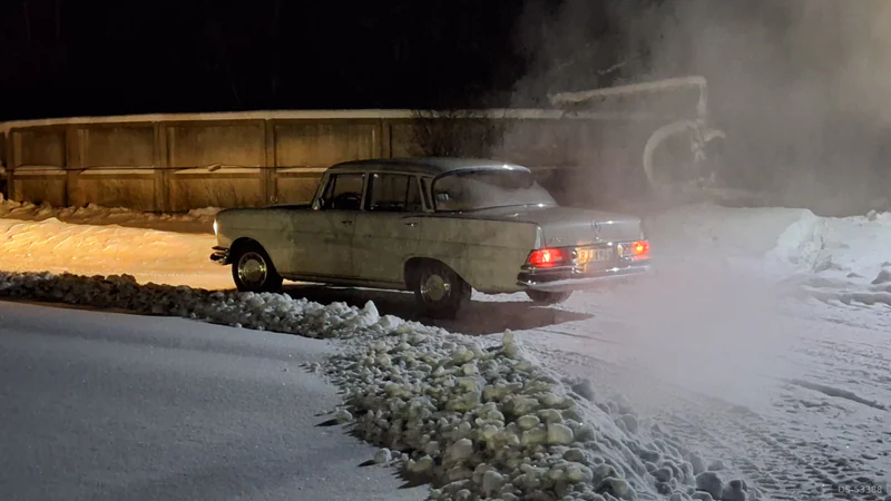 1964 Mercedes-Benz 220 S in Stockholm 11