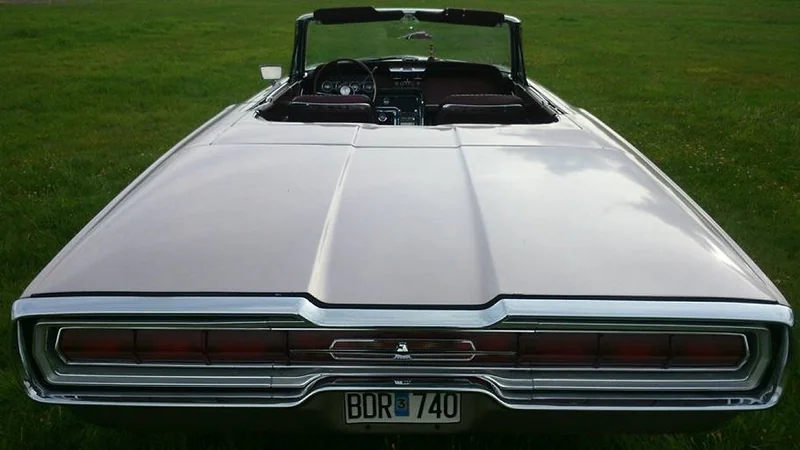 1966 Ford Thunderbird in Göteborg 3