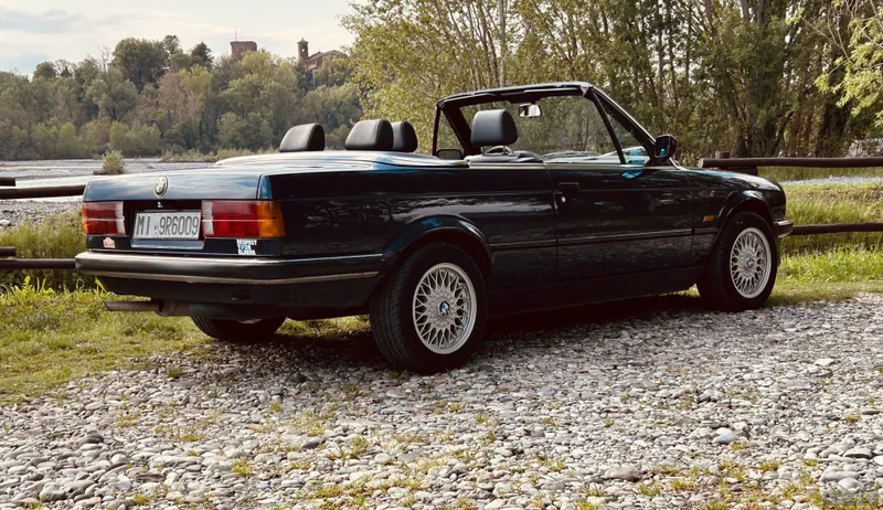 1990 BMW 320i Cabriolet in Piacenza 3