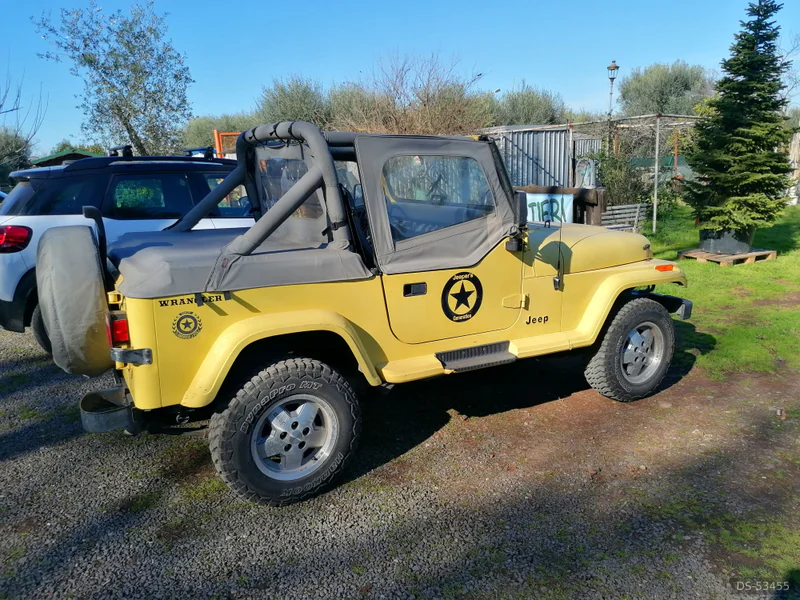 1989 Jeep Wrangler Yj in Roma 2