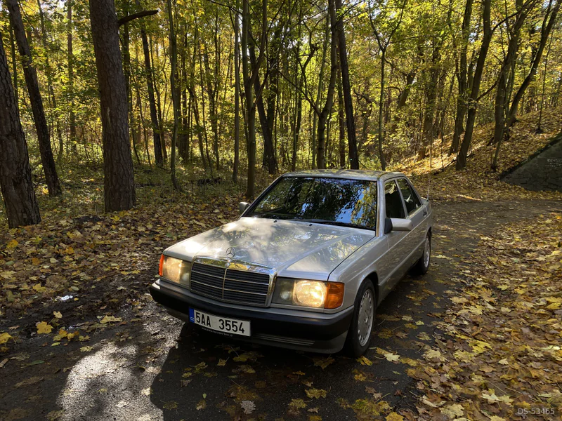 1985 Mercedes-Benz 190E in Praha