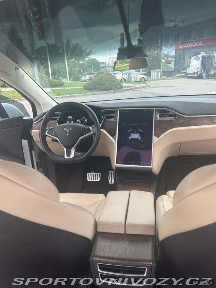 2017 Tesla P100d Performance in Praha 4