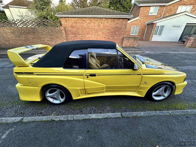1989 Ford Escort Cabriolet Xr3i in London 3