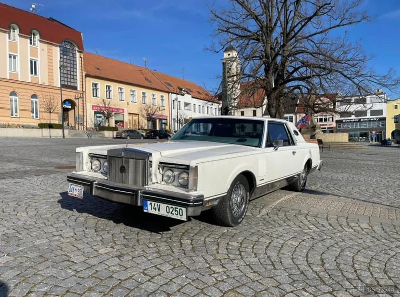 1981 Lincoln Continental in Uherský Brod 1