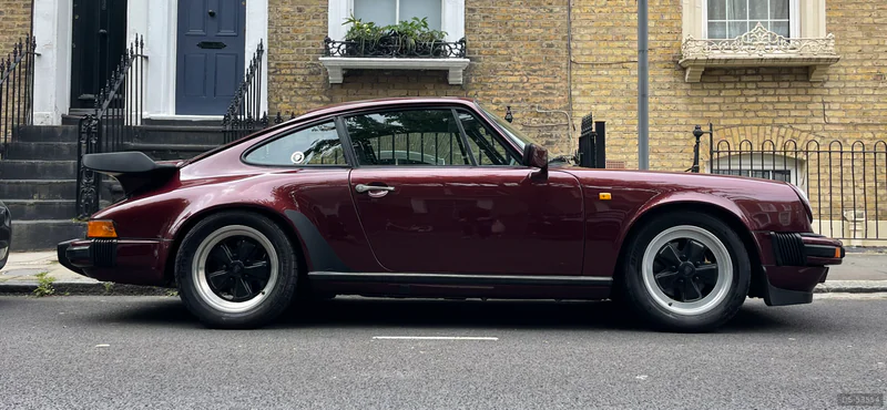 1983 Porsche 911 in London 10