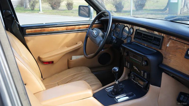 1985 Jaguar Xj6 Sovereign in Erbe' 3