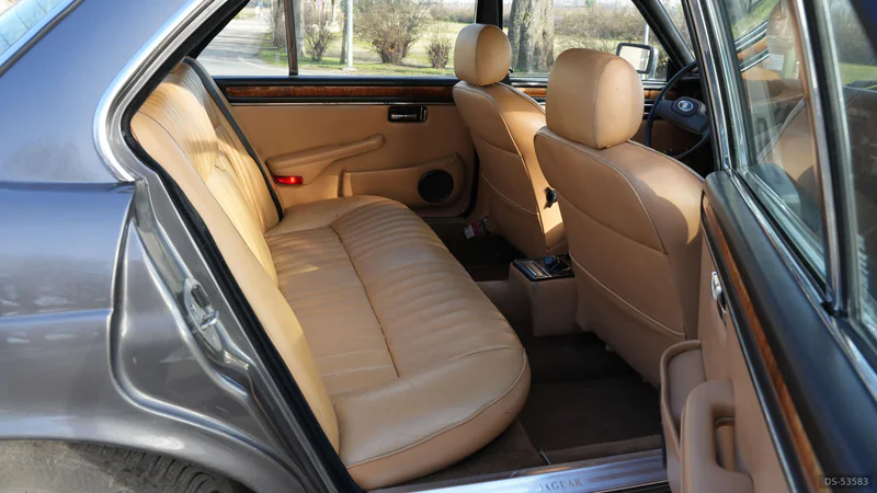 1985 Jaguar Xj6 Sovereign in Erbe' 4