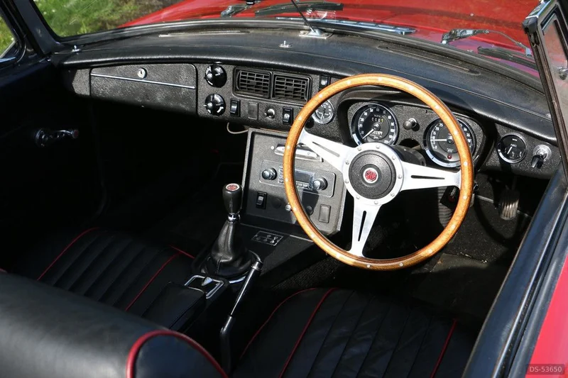 1972 MG MGB Roadster in Cheltenham 7