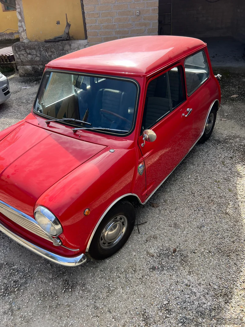 1966 Mini Classica Mk1 in Roma 2